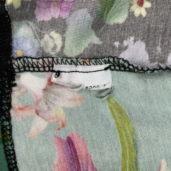 Johnny Was Panya Favorite Floral V-Neck T-Shirt Women's Size M Butterflies BOHO - Picture 13 of 15